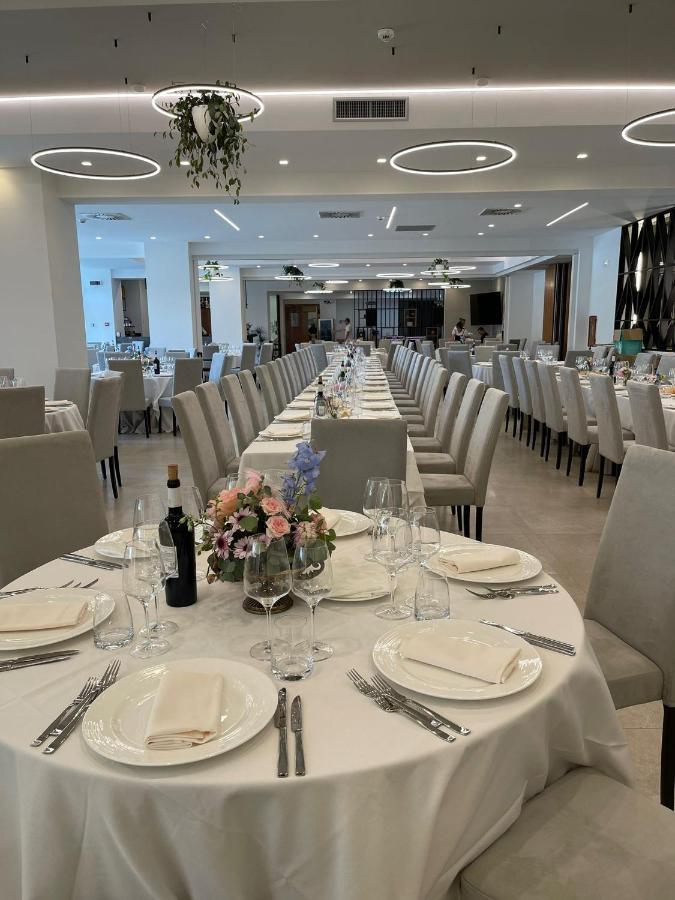 Hotel Ristorante Tre Lanterne & Spa 아쿠아산타 테르메 외부 사진